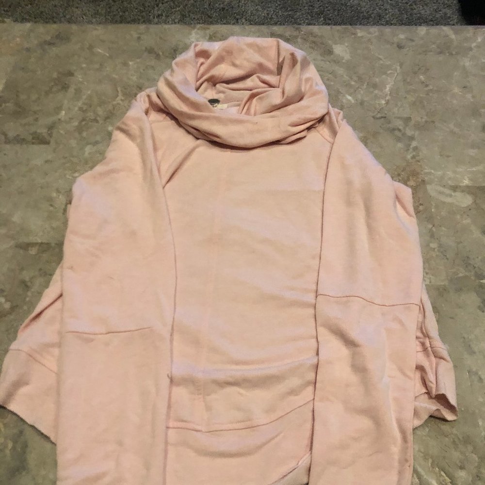 Cropped Cowl